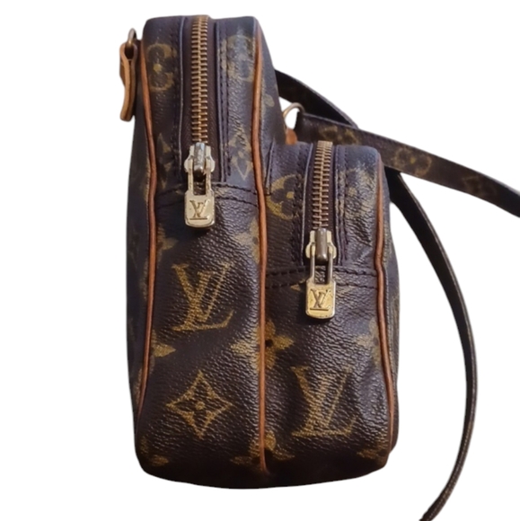 ✨️LOUIS VUITTON MONOGRAM MINI AMAZONE CROSSBODY - Picture 9 of 14